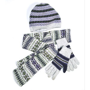 AKAN SANTRY Scotland Woman Hat Scarf Set Gray Purple Fair Isle Gloves Set